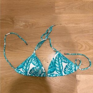 Kenny Flowers Teal and White Bikini Top